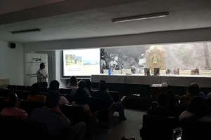CHARLA INFORMATIVA SOBRE EL CUIDADO DE LOS PIES A PEREGRINOS EN LA HERMANDAD DEL ROCÍO DE HUELVA JUNIO 2019