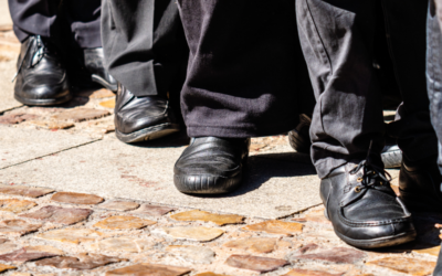 Consejo de podólogo: cuida tus pies en Semana Santa