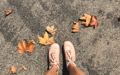 El cambio de estación y sus efectos en la salud de los pies: cómo prepararlos para el otoño